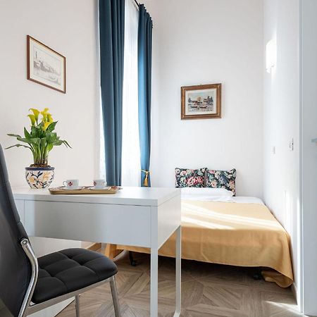 Cadorna Rooms In Флоренция Екстериор снимка