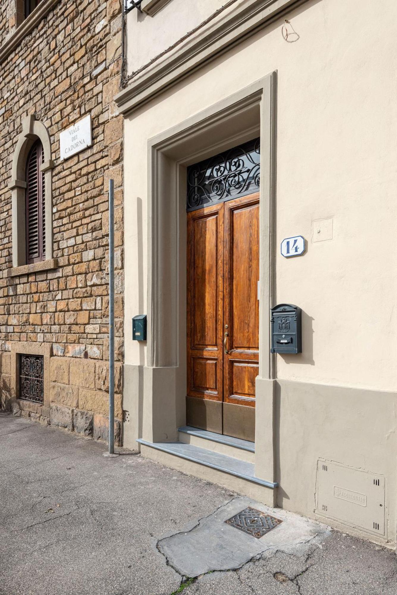 Cadorna Rooms In Флоренция Екстериор снимка