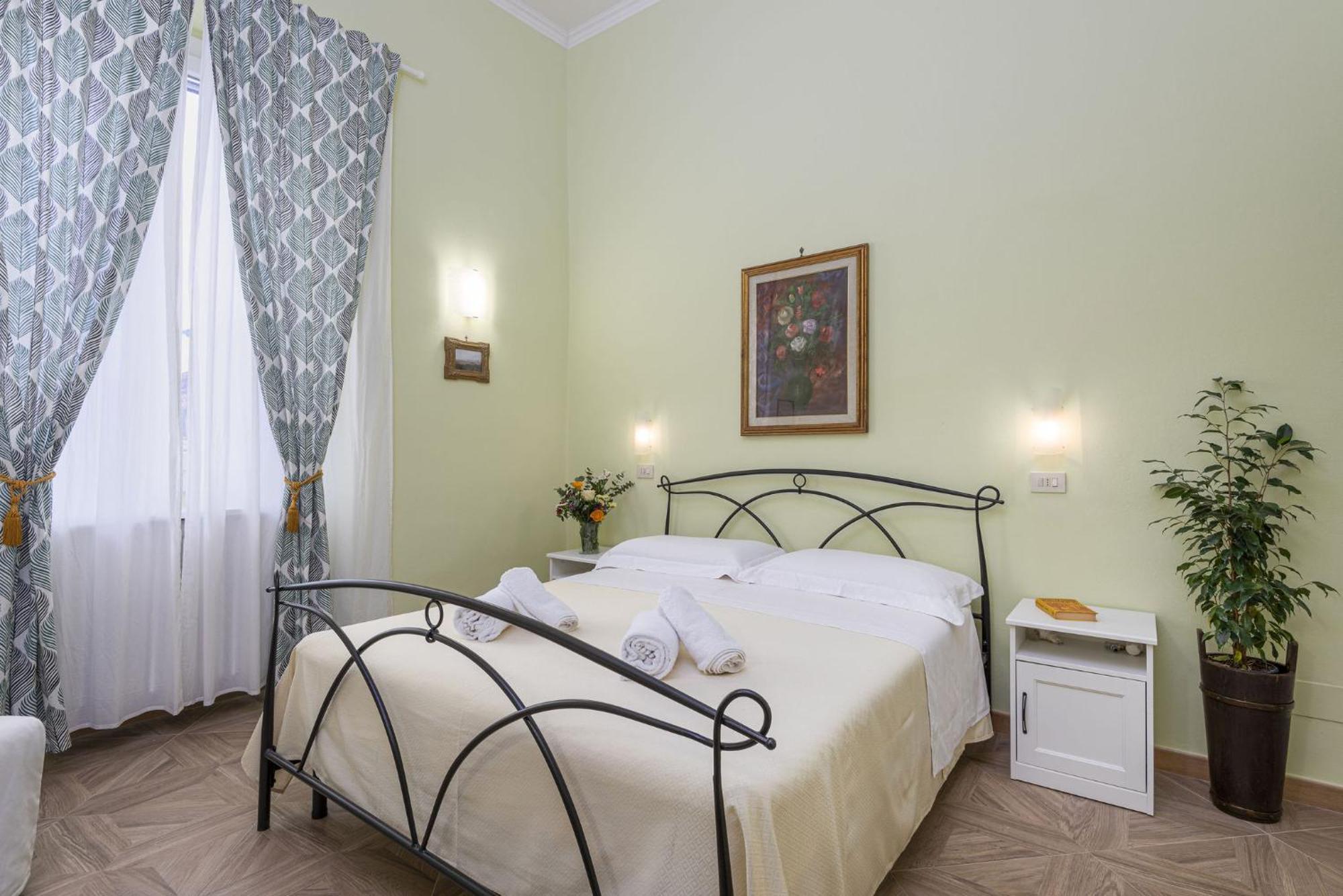 Cadorna Rooms In Флоренция Екстериор снимка